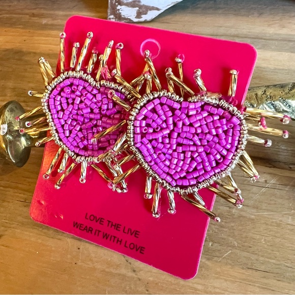 New! Handmade Beaded Pink Heart Earrings 🩷 - Picture 2 of 4
